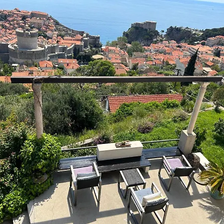 Apartman Luna *
