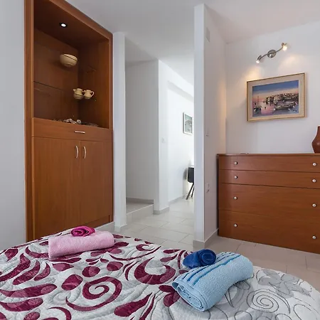 Luna Appartement *
