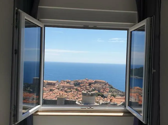 Luna * دوبروفينك